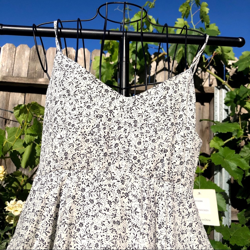 Passport floral summer Midi Dress w/shirred back - Picture 2 of 13